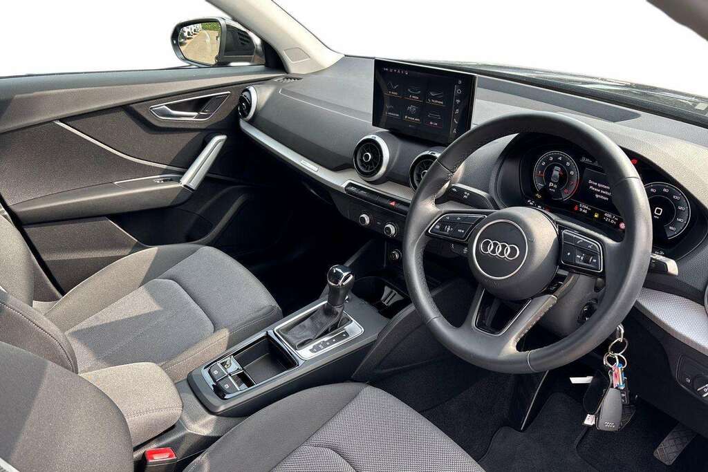 Audi Q2 35 Tfsi Sport S Tronic 2025 Black #5