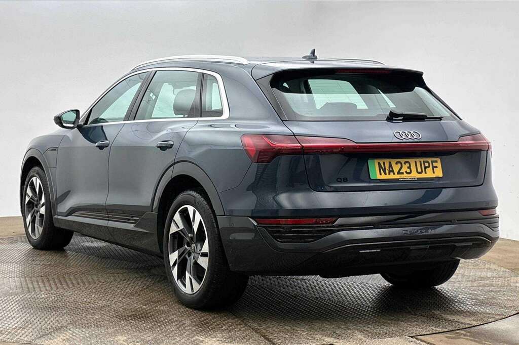 Audi Q8 e tron 250Kw 50 Quattro 95Kwh Sport 2023 Blue #2