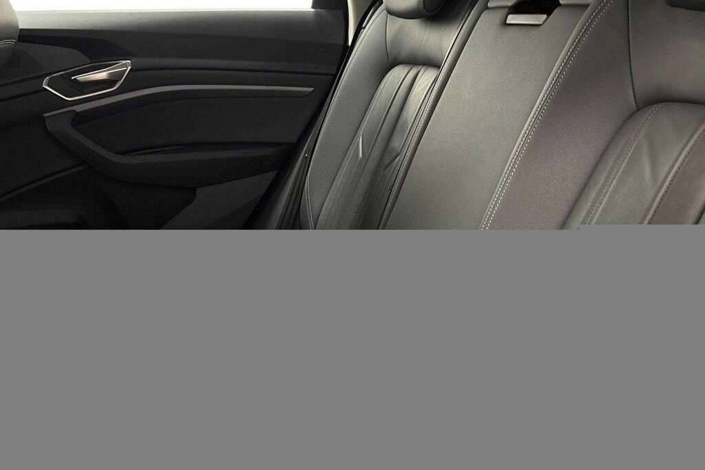 Audi Q8 e tron 250Kw 50 Quattro 95Kwh Sport 2023 Blue #5