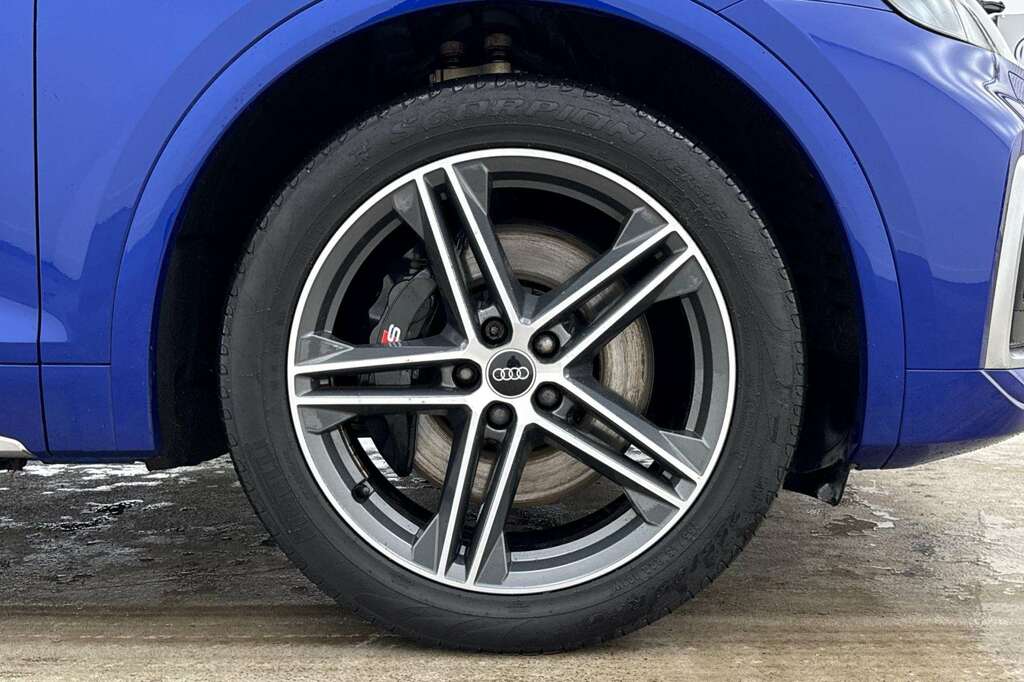 Audi Q5 Tfsie Black Edition Black #2