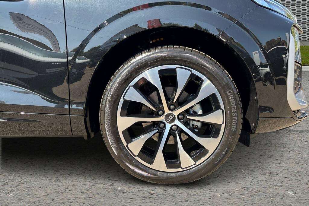 Audi Q3 1.5 Tfsi S Line S Tronic 2026 LS26VCD Black #5