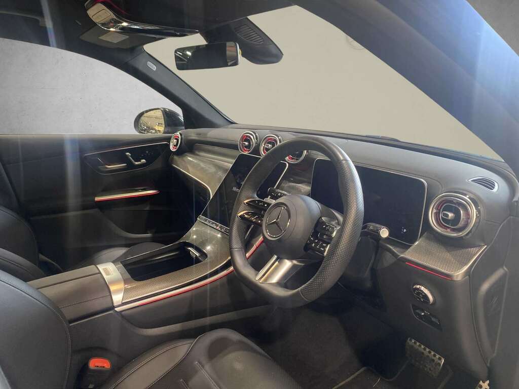 Mercedes-Benz GLC Class 300E 4Matic Amg Line 9G-tronic 2025 Black #2