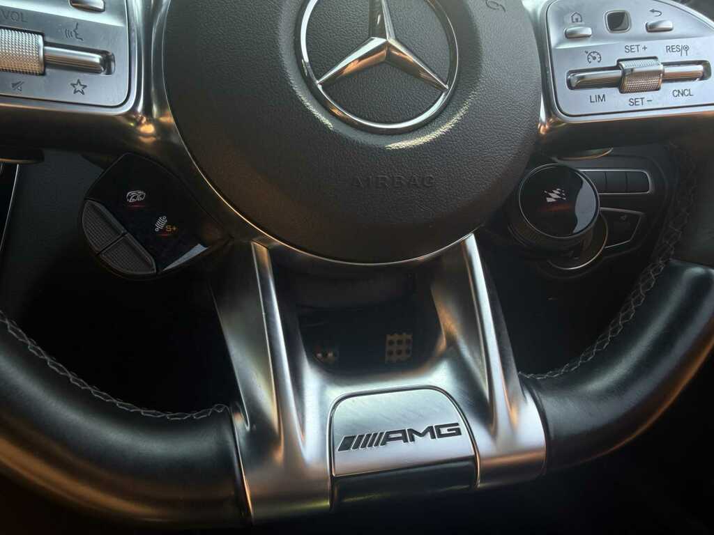 Mercedes-Benz C Class Saloon White #16