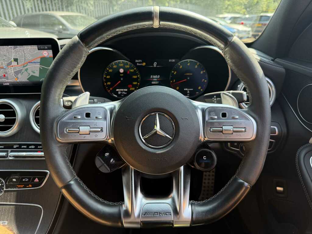 Mercedes-Benz C Class Saloon White #15