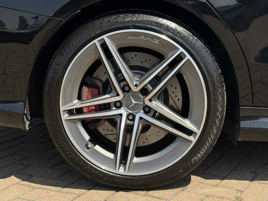 Mercedes-Benz C Class Saloon White #9