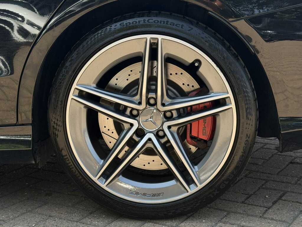 Mercedes-Benz C Class Saloon White #10