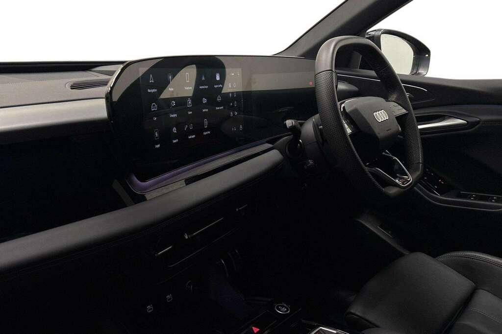 Audi Q6 E-Tron 285Kw Quattro 100Kwh S Line 2025 Black #2