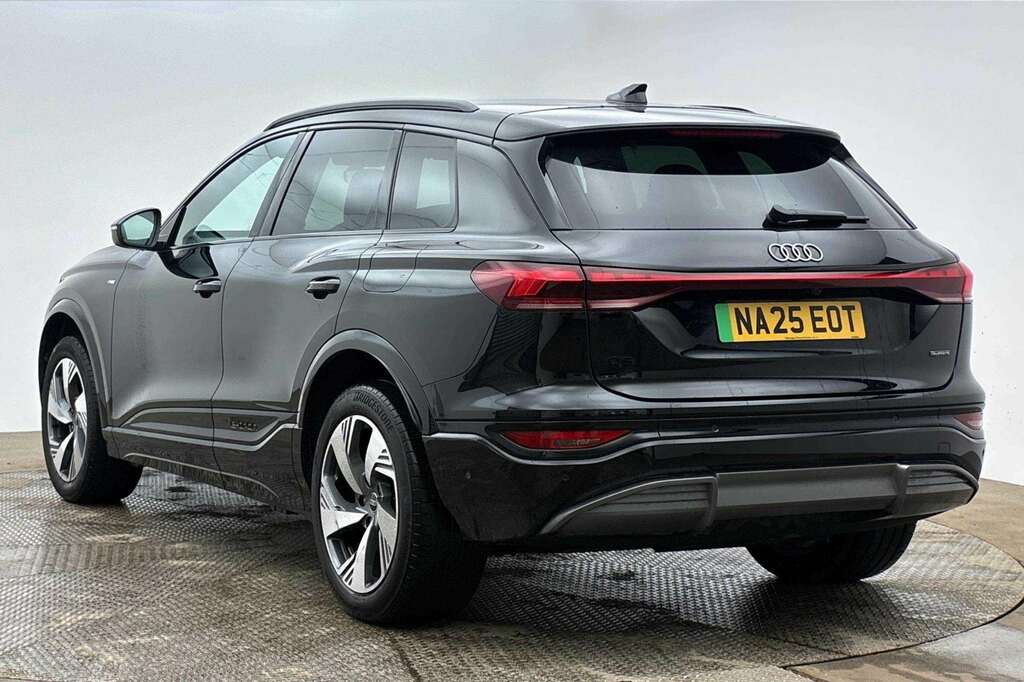 Audi Q6 E-Tron 285Kw Quattro 100Kwh S Line 2025 Black #3