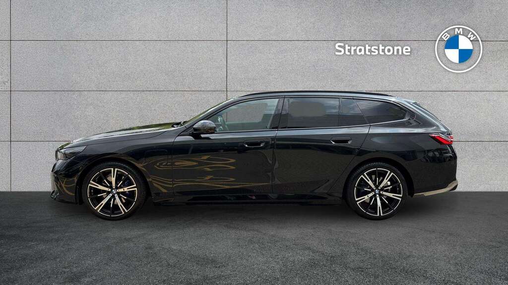 BMW 5 Series 530E M Sport Pro 2026 Black #3