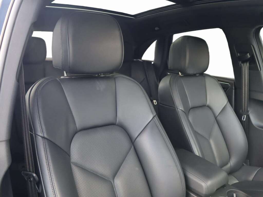 Porsche Macan 265Kw 100Kwh Black #11