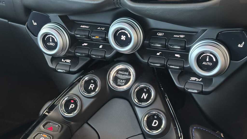 Aston Martin Vantage Zf 8 Speed Silver #30