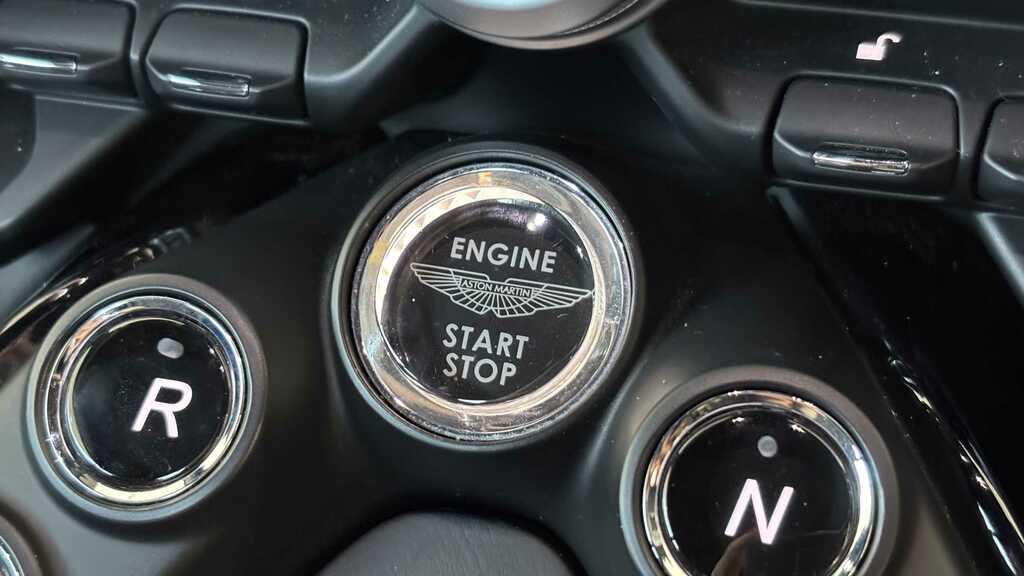Aston Martin Vantage Zf 8 Speed Silver #31