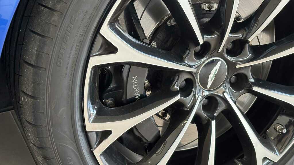 Aston Martin Vantage Zf 8 Speed Silver #8