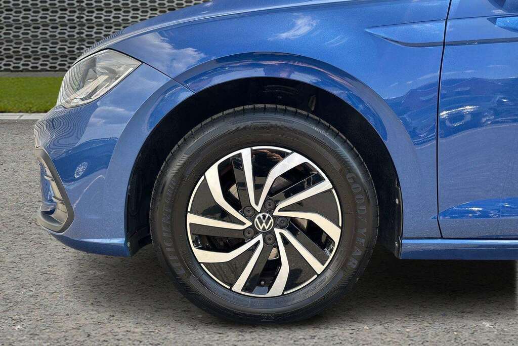Volkswagen Polo Hatchback Silver #6