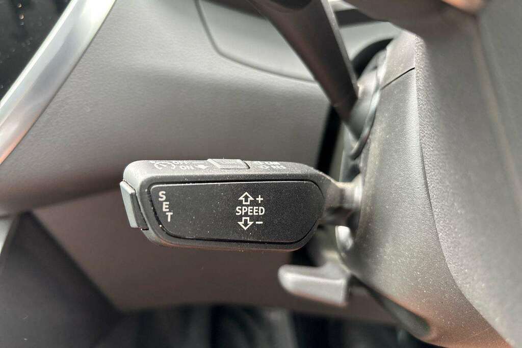 Audi A6 40 Tfsi Sport S Tronic Tech Pack 2023 Black #25