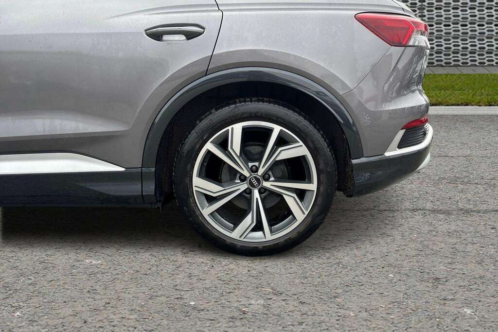 Audi Q4 E Tron 150Kw 40 82Kwh S Line Grey #9