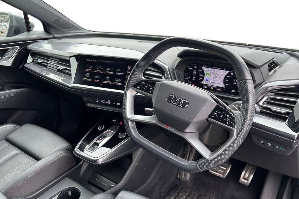 Audi Q4 E Tron 150Kw 40 82.77Kwh Launch Edition 2021 Grey #5