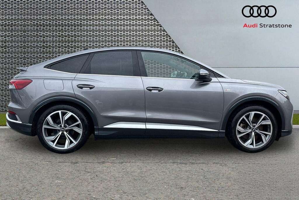 Audi Q4 E Tron 150Kw 40 82.77Kwh Launch Edition 2021 Grey #3