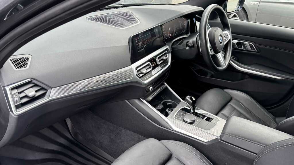 BMW 3 Series 320I M Sport Step 2021 FX71NNP Grey #2