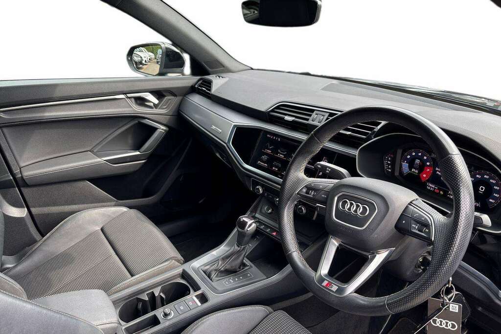 Audi Q3 35 Tfsi S Line S Tronic 2022 Black #6