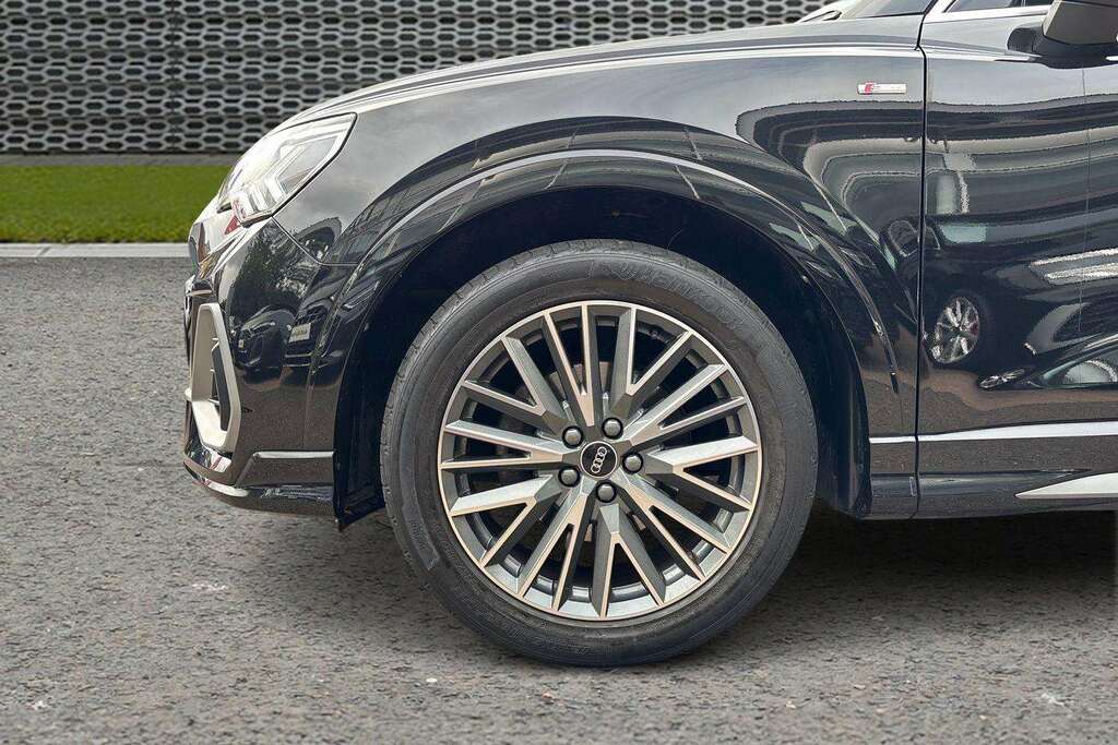 Audi Q3 Technik 35 Tfsi 150 Ps S Tronic White #9
