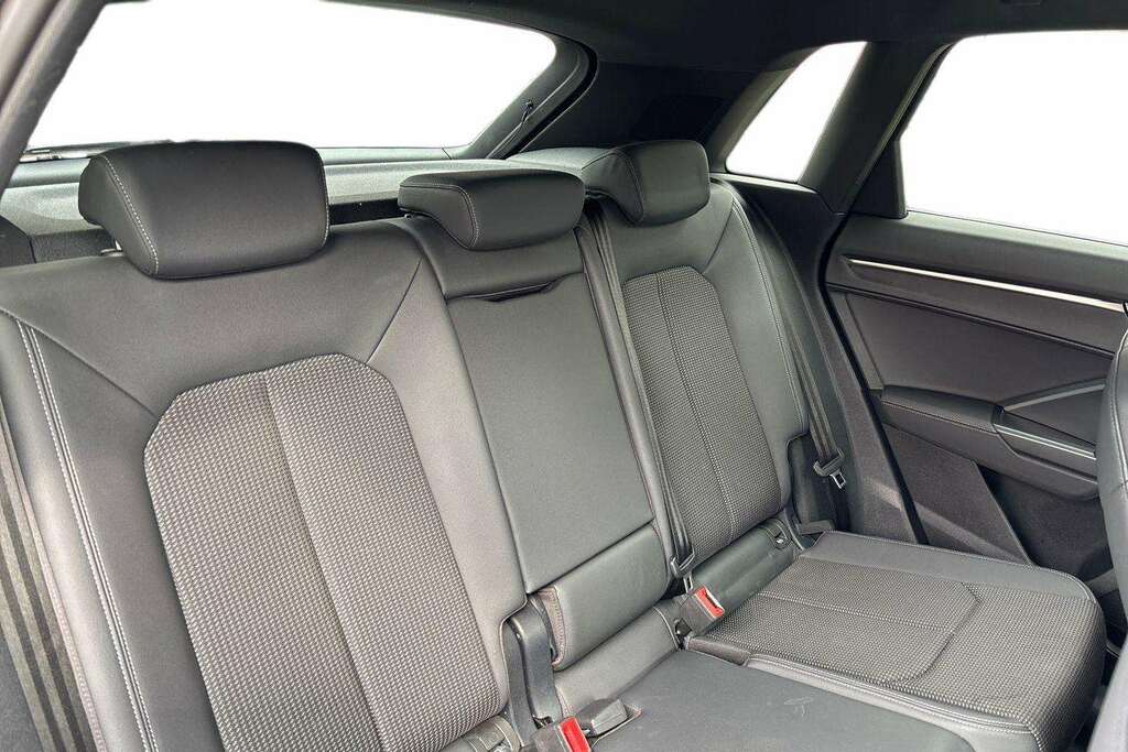 Audi Q3 Technik 35 Tfsi 150 Ps S Tronic White #21