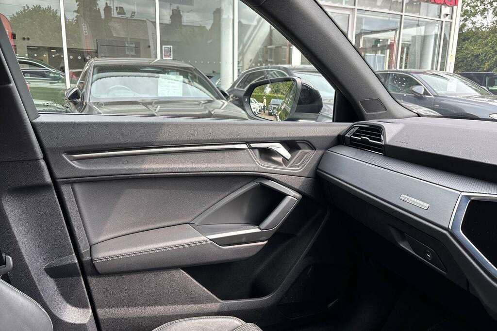 Audi Q3 Technik 35 Tfsi 150 Ps S Tronic White #36