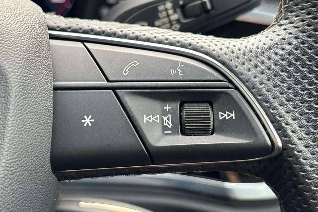 Audi Q3 Technik 35 Tfsi 150 Ps S Tronic White #16