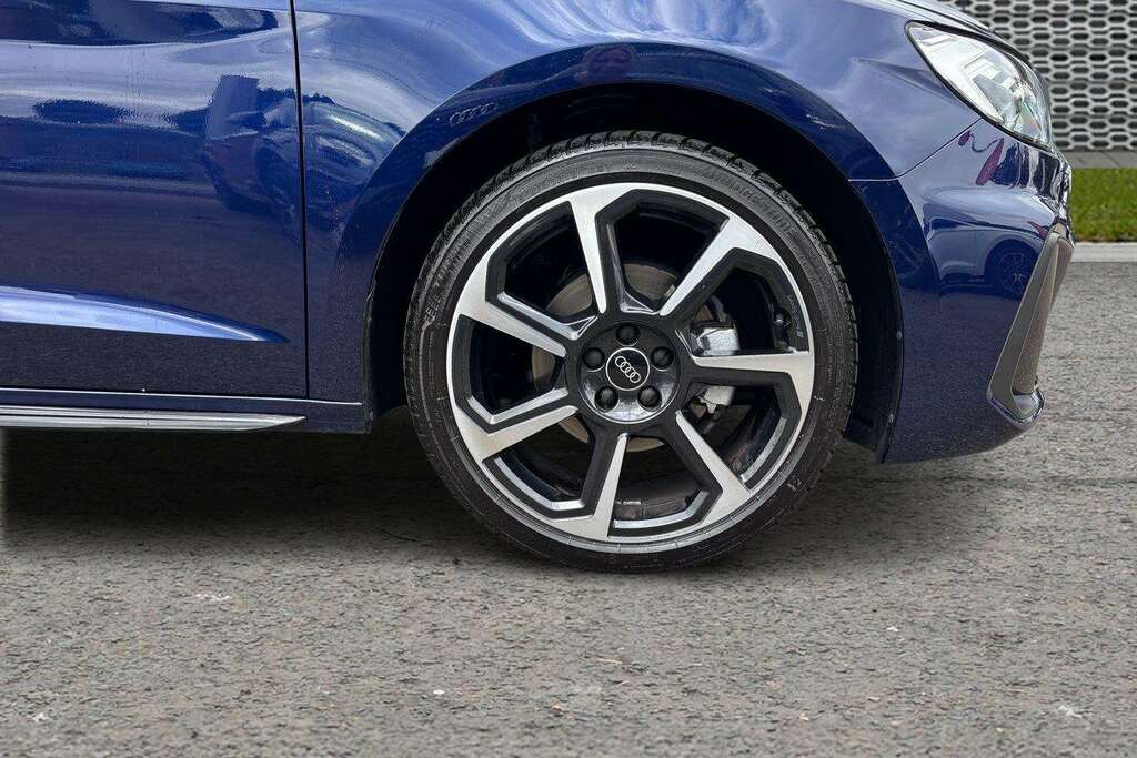 Audi A1 30 Tfsi Black Edition S Tronic 2026 LM26HBU Blue #4