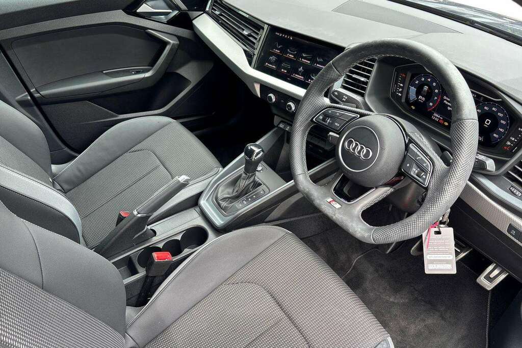 Audi A1 30 Tfsi Black Edition S Tronic 2026 LM26HBU Blue #5