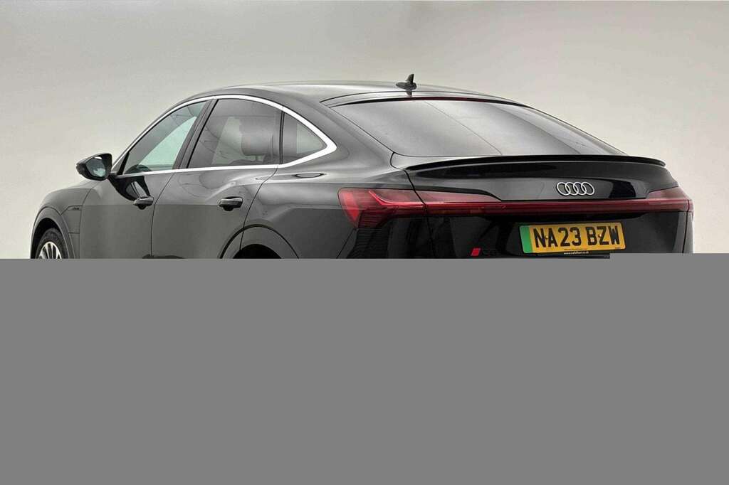 Audi Q8 e tron 300Kw 55 Quattro 114Kwh S Line 2023 Black #2