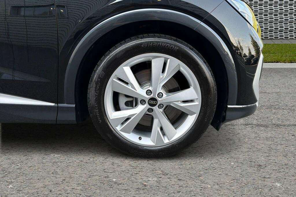 Audi Q4 E Tron 210Kw 45 82Kwh S Line Leather 2026 Black #3
