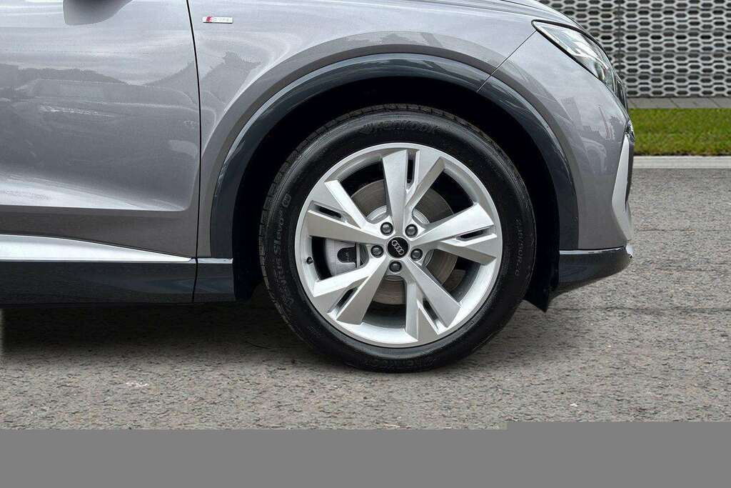Audi Q4 E Tron 210Kw 45 82Kwh S Line Leathertech Pack Grey #3