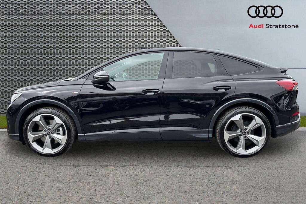 Audi Q4 E Tron 210Kw 45 82Kwh Black Edition 2026 Black #4