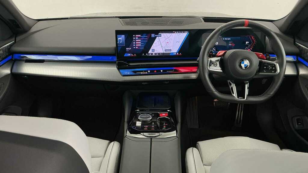 BMW M5 Dct 2026 Black #2