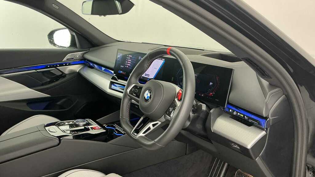 BMW M5 Dct 2026 Black #4
