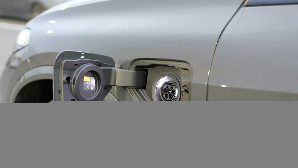 BMW X5 Xdrive50e M Sport 2026 YW26EAP Grey #6
