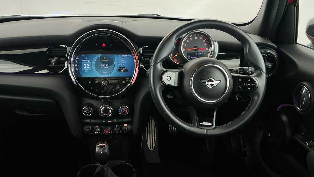 Mini Hatch 1.5 Cooper Sport 2022 Red #3