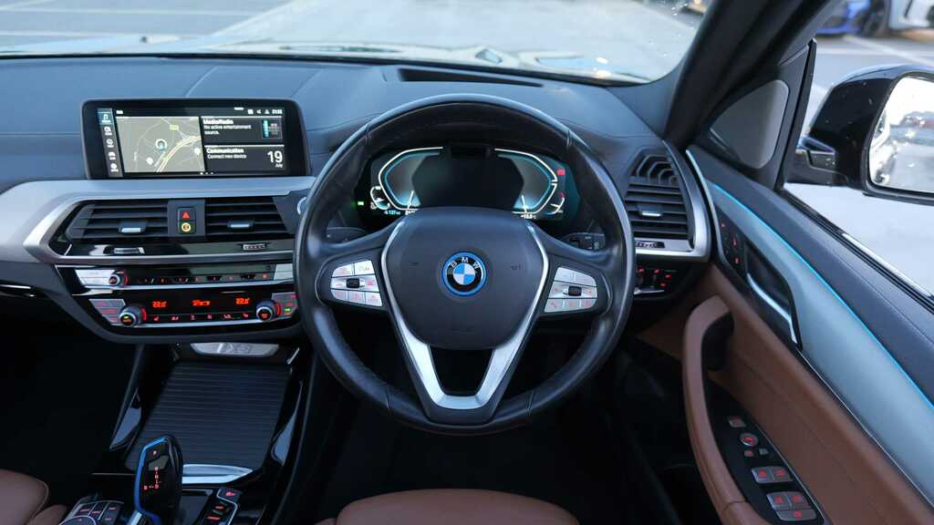 BMW iX3 210Kw Premier Edition Pro 80Kwh 2022 Grey #4