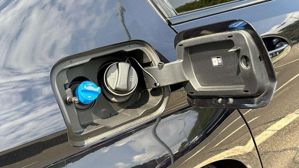 BMW 5 Series 520D Mht M Sport Step Black #24