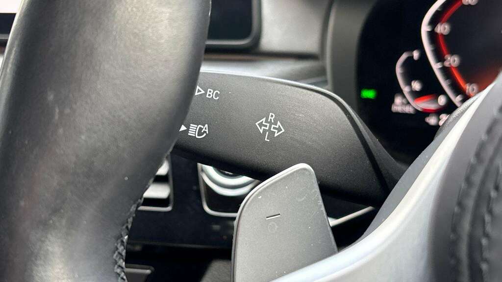 BMW 5 Series 520D Mht M Sport Step Black #28