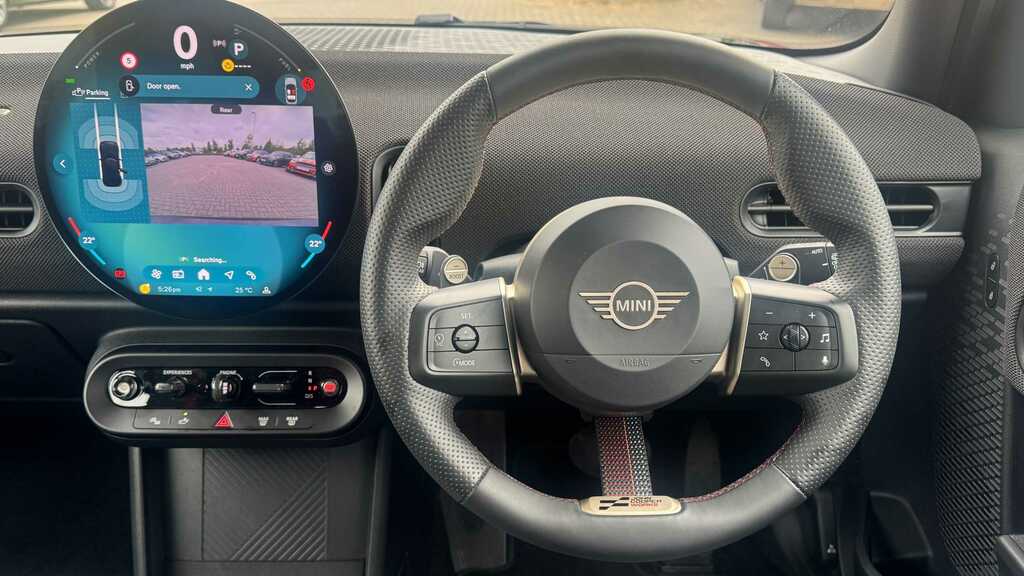Mini Hatch 1.5 C Sport 2025 Black #3