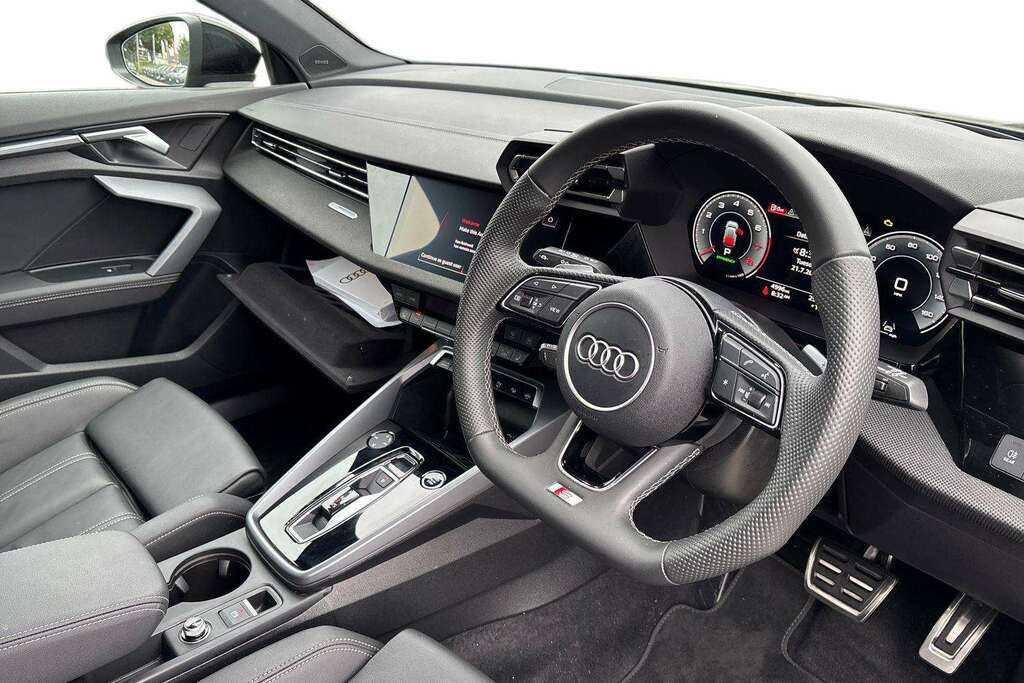 Audi A3 1.5 Tfsi 150 Black Edition S Tronic 2026 MV75LKN Green #6
