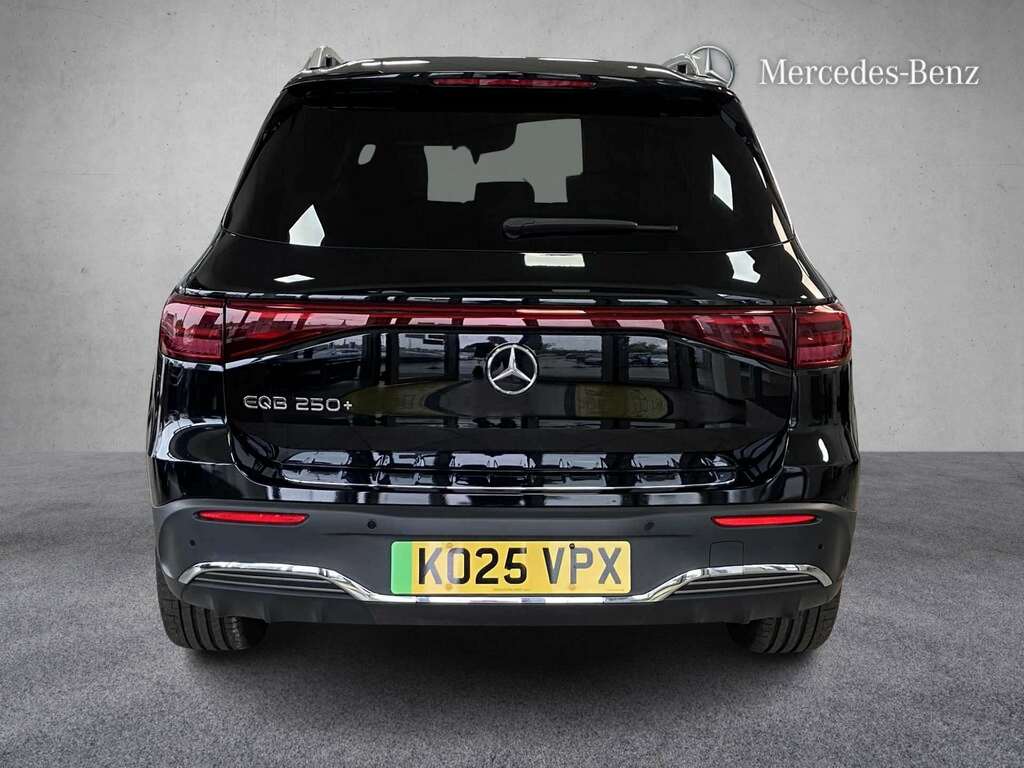 Mercedes-Benz EQB 250 140Kw Amg Line Premium 70.5Kwh 2025 Black #5