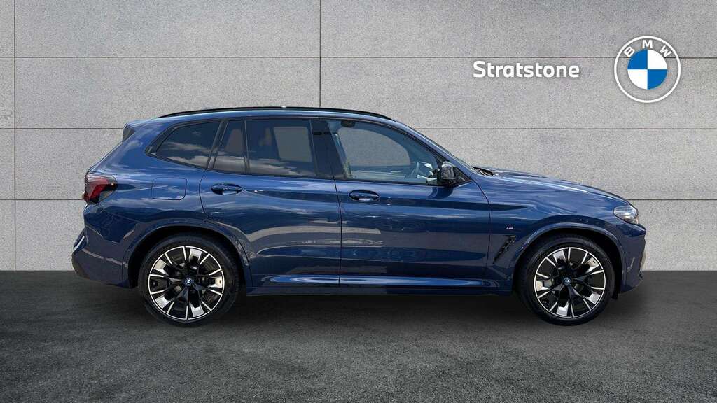 BMW iX3 210Kw M Sport Pro 80Kwh 2024 Blue #3