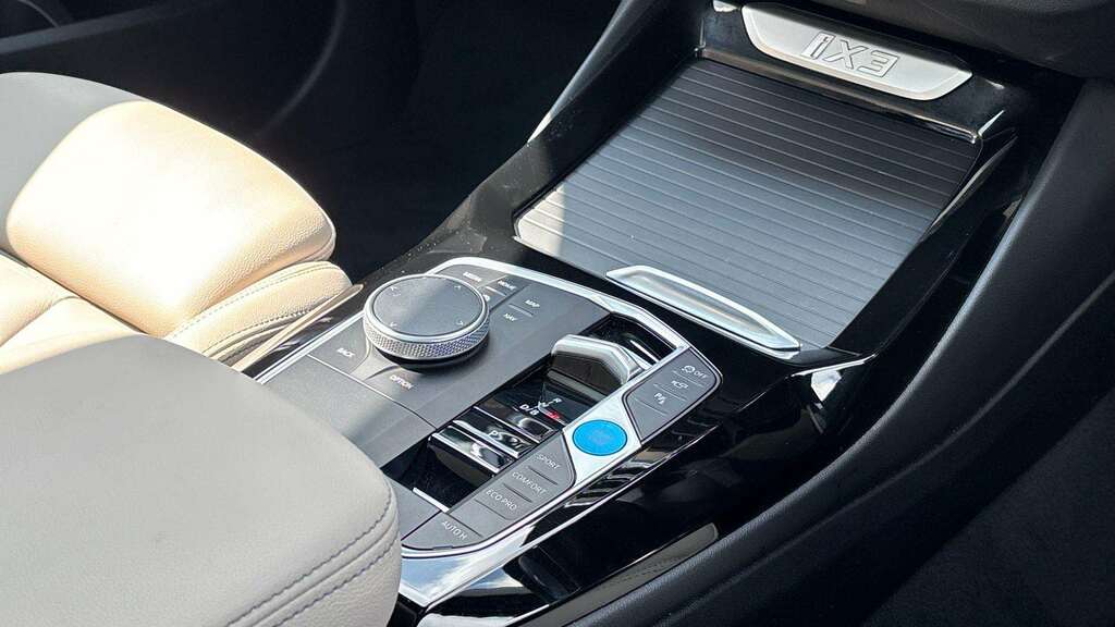 BMW iX3 80Kwh M Sport Blue #9