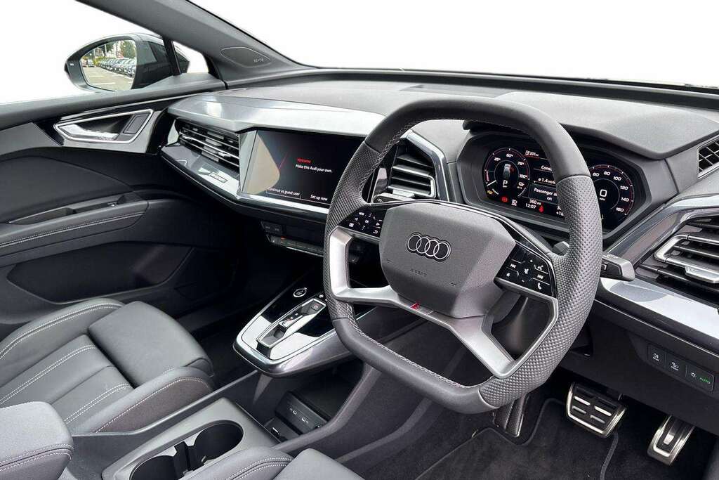Audi Q4 E Tron 210Kw 45 82Kwh Black Edition 2026 Black #6