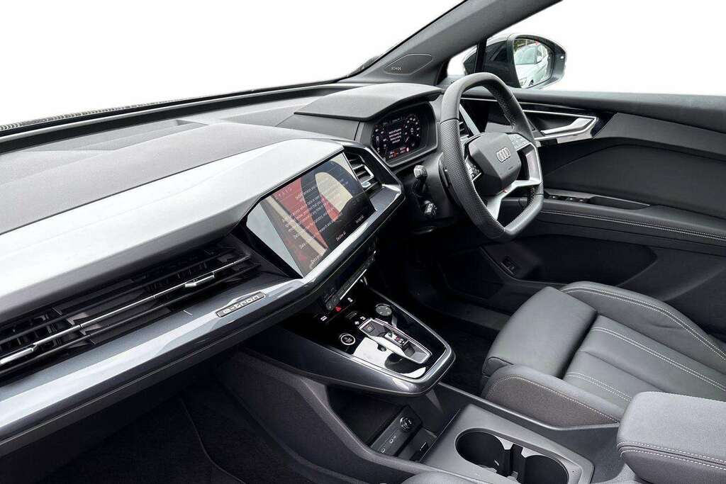 Audi Q4 E Tron 210Kw 45 82Kwh Black Edition 2026 Black #2