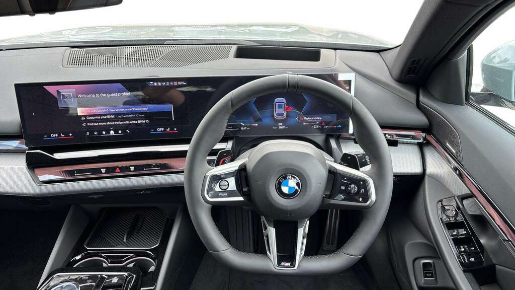 BMW 5 Series 520I M Sport 2026 YM26URF Grey #6