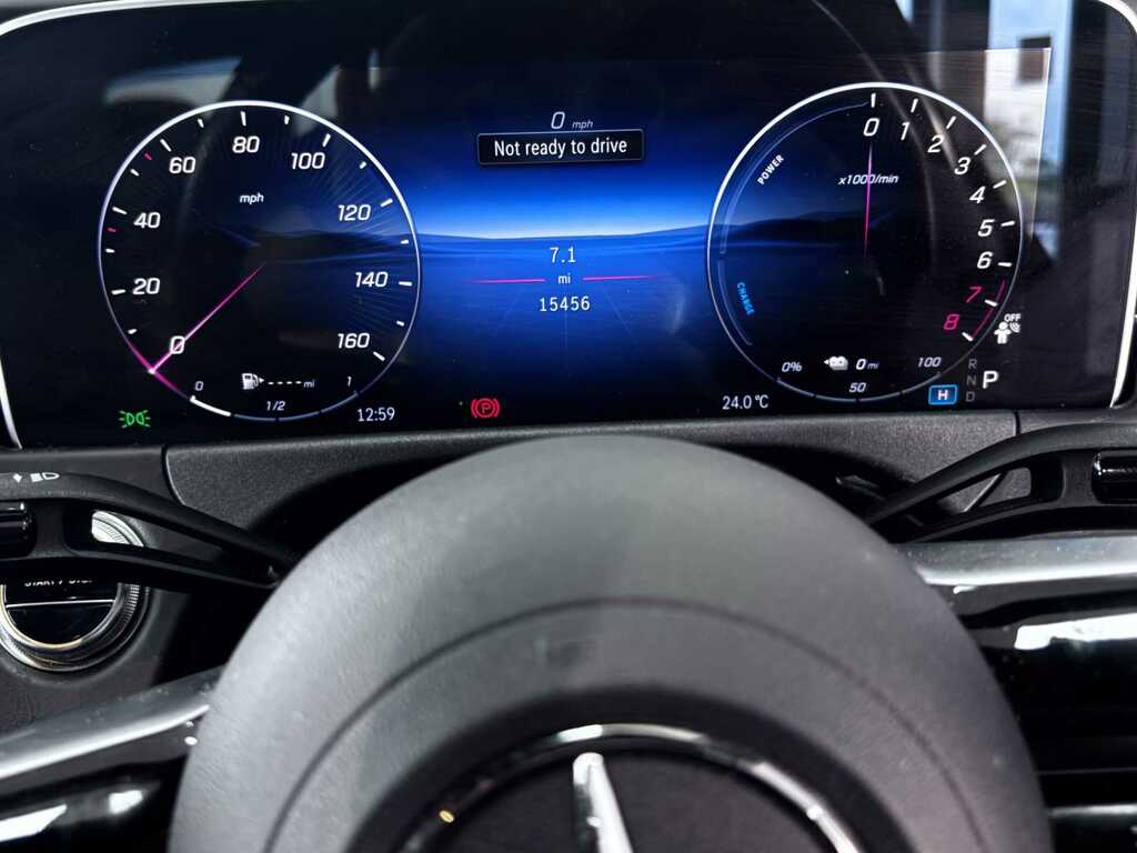 Mercedes-Benz E Class E450d 4Matic Amg Line Premium 9G-tronic 2025 Black #27